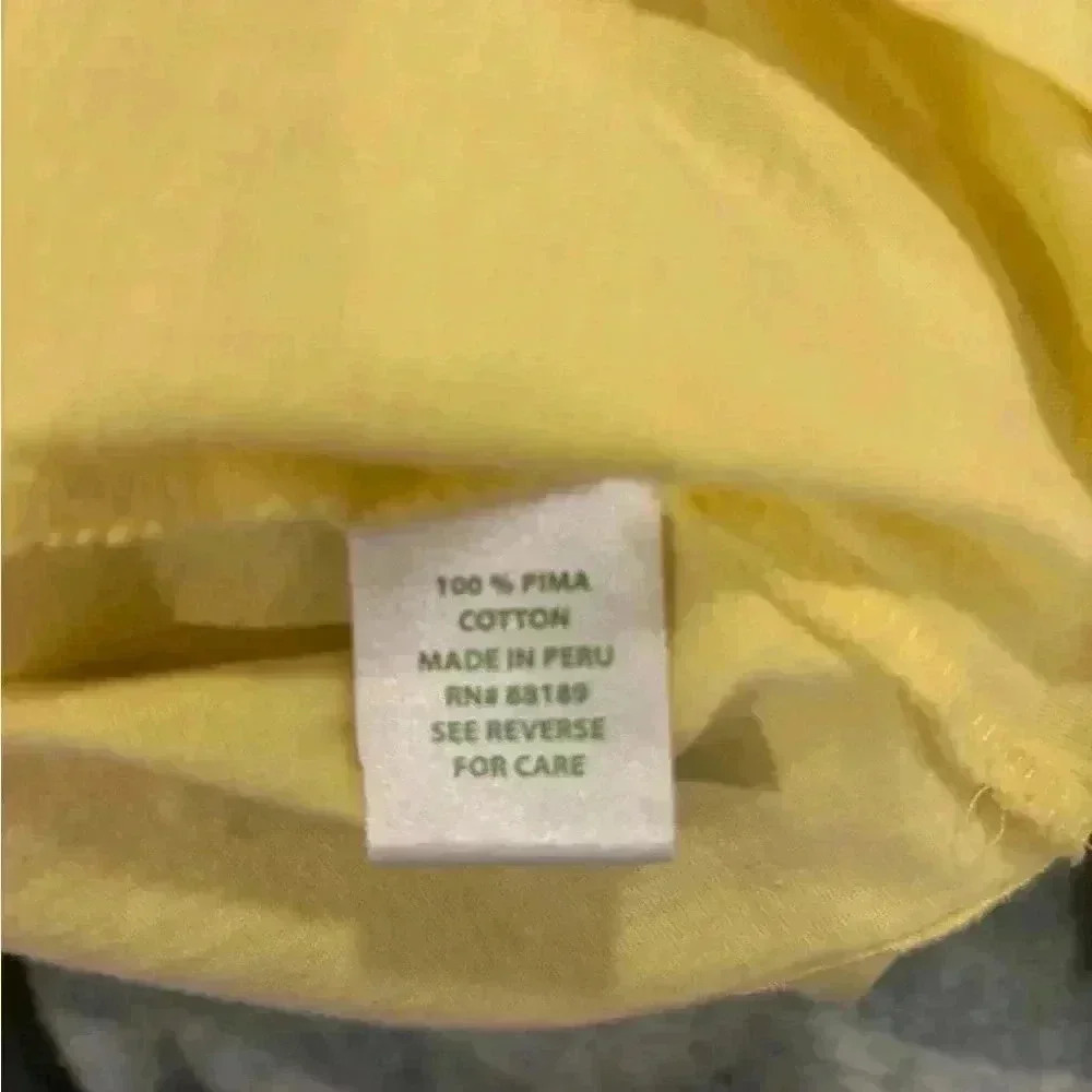 Lilly Pulitzer Yellow Keyhole Shirt Size Large. 100% Pima Cotton. Style # 26618 - Picture 6 of 7